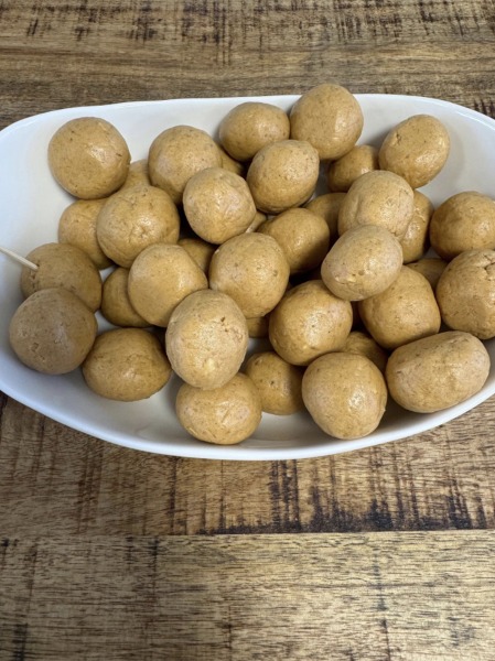peanutbutter-balls.jpg